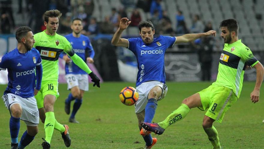 El Elche se queda con las ganas