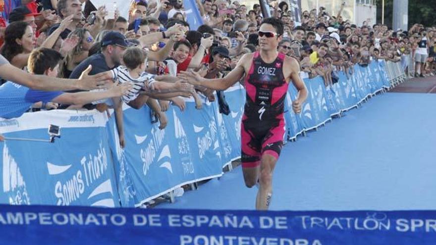 Gómez Noya: &quot;El Desafío Pastor Cíes es una prueba espectacular por el entorno en el que se celebra&quot;