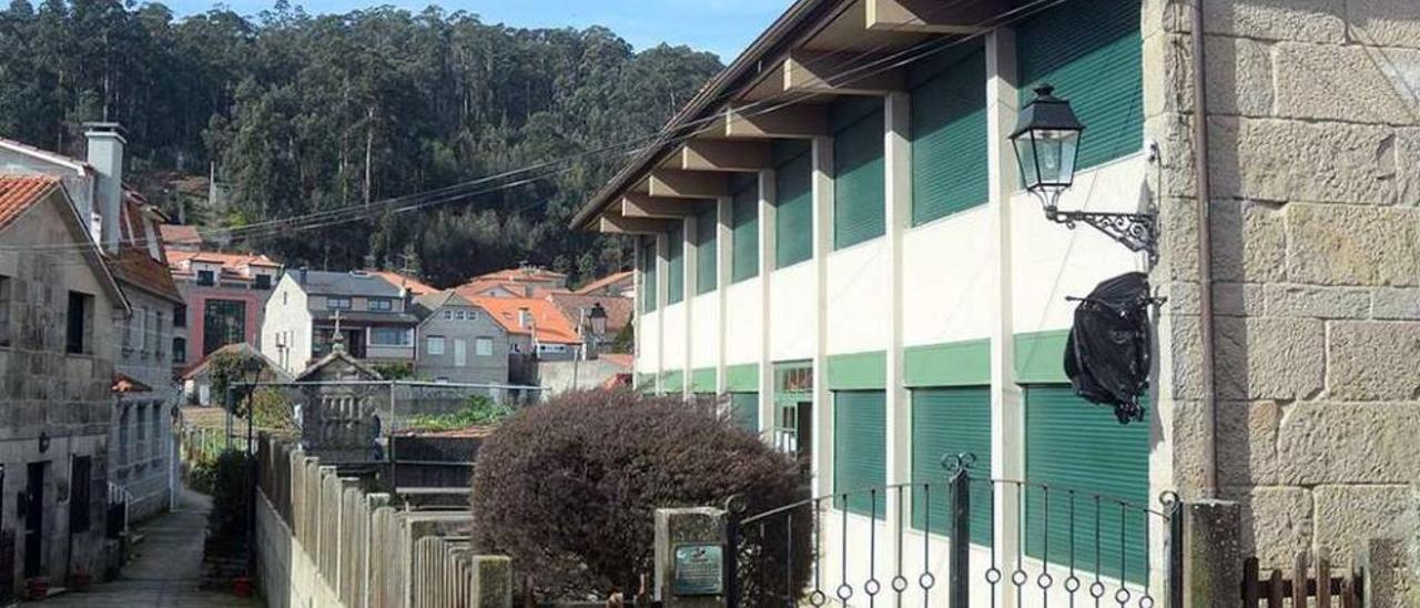 La Escola do Campo, en el Conjunto Histórico de Combarro. // Rafa Vázquez