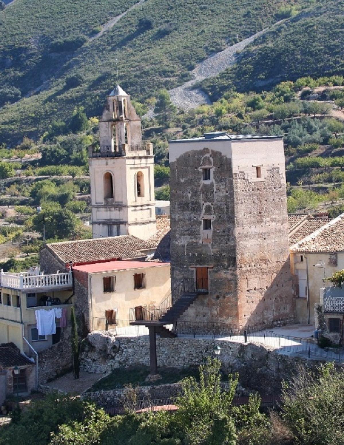 Torre almohade de Almudaina