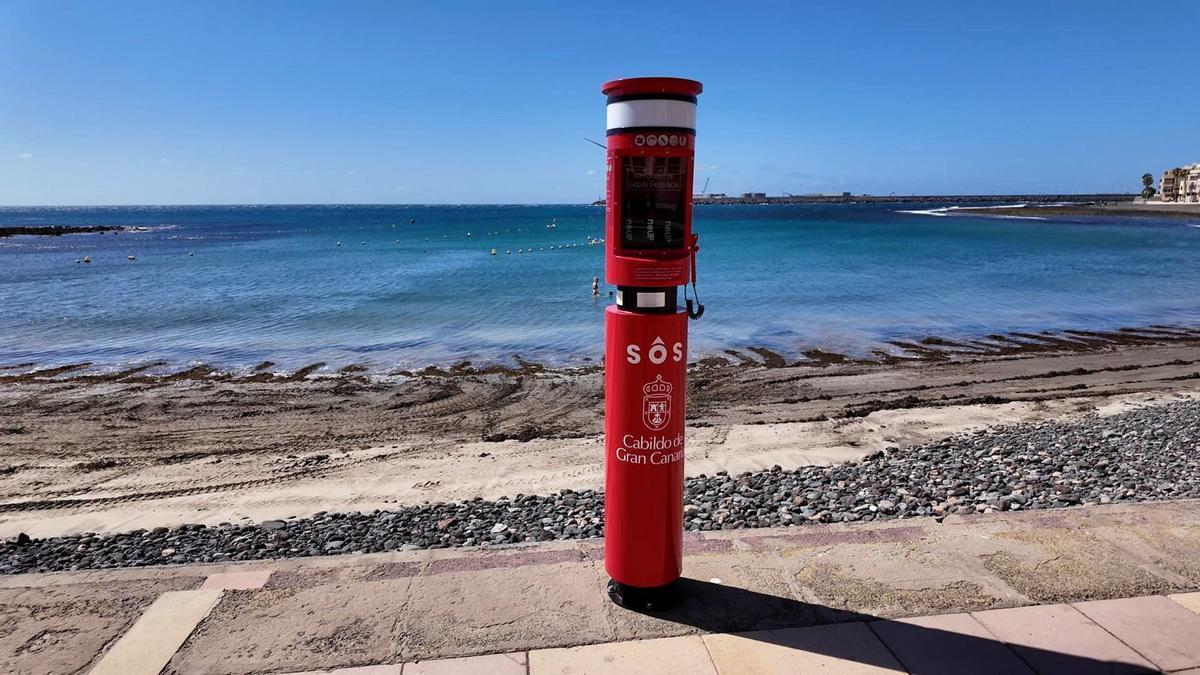 Totem One UP para salvar vidas en la playa de Arinaga, en Gran Canaria