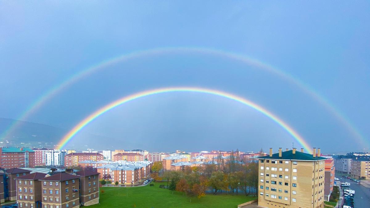 Arcoiris doble sobre Oviedo