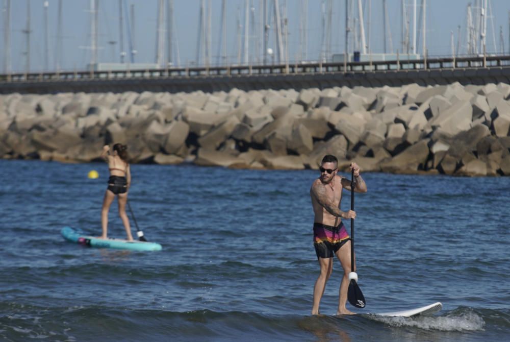 Playas y terrazas llenas en València en los primeros días de la fase 1