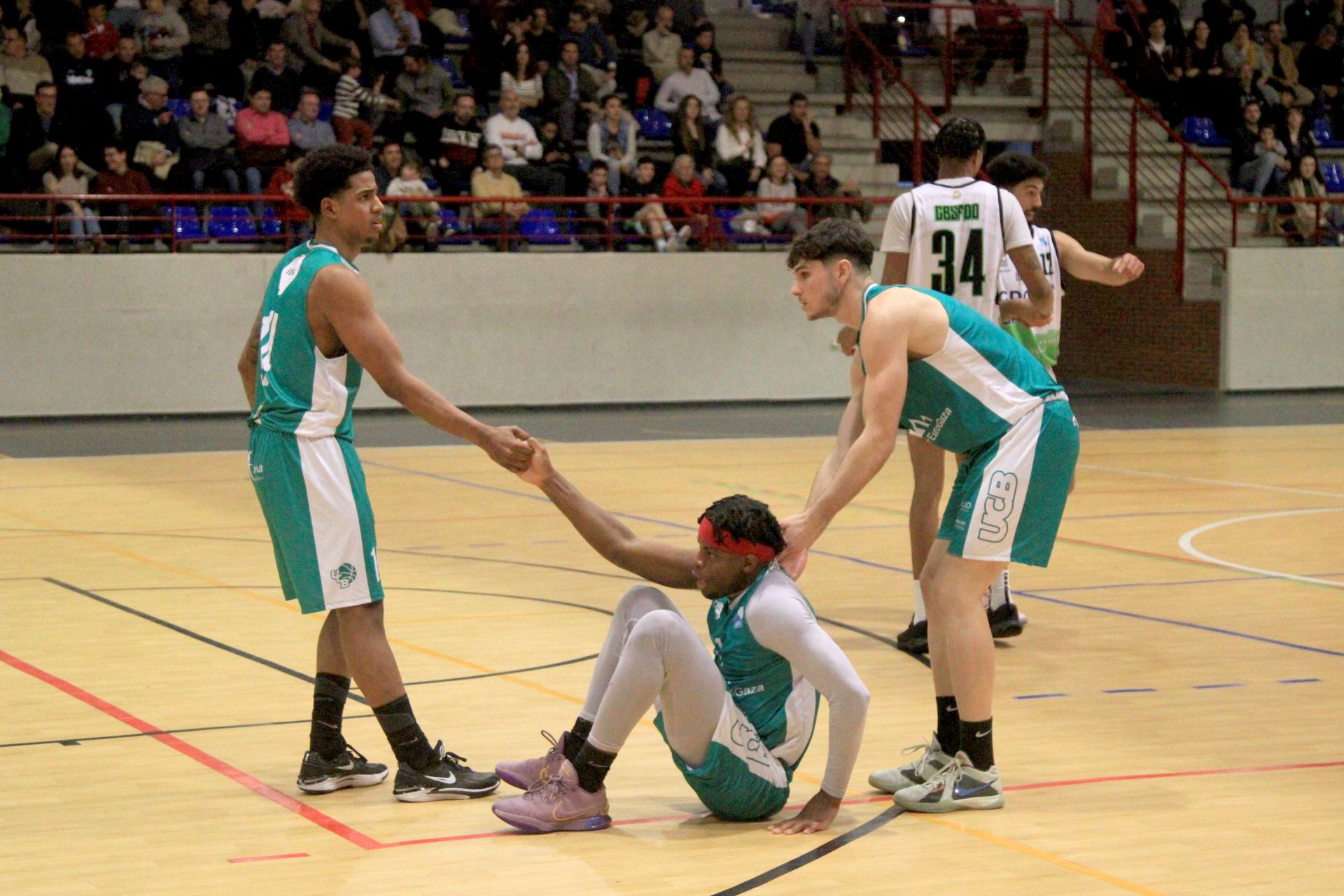 UCB Córdoba-Growup San Fernando: el partido en imágenes