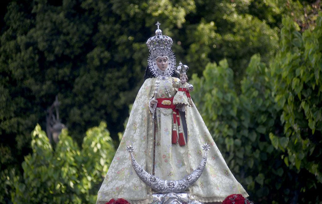 Así ha sido el regreso de la Virgen de la Fuensanta a su monasterio en Algezares
