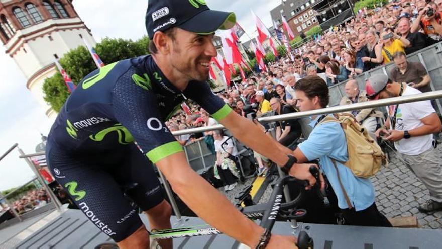 Alejandro Valverde, ayer, en Düsseldorf durante la presentación del Tour.