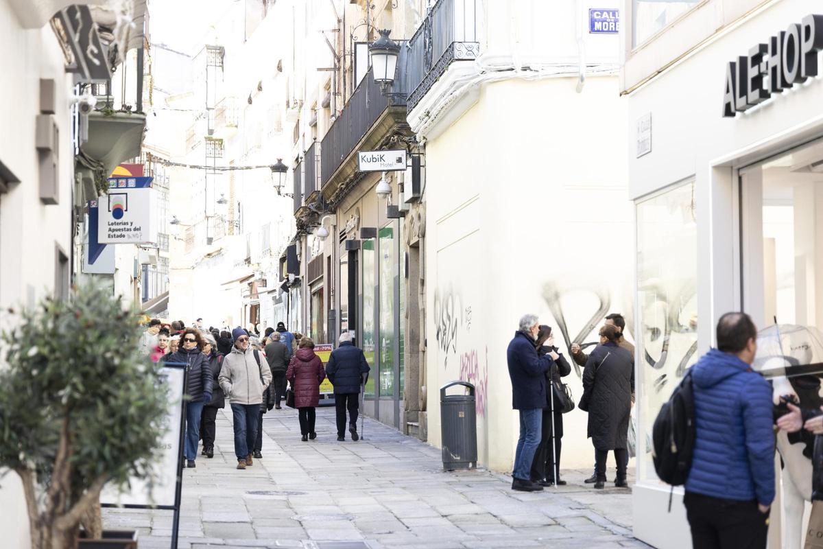 Así se encuentra la calle Pintores actualmente