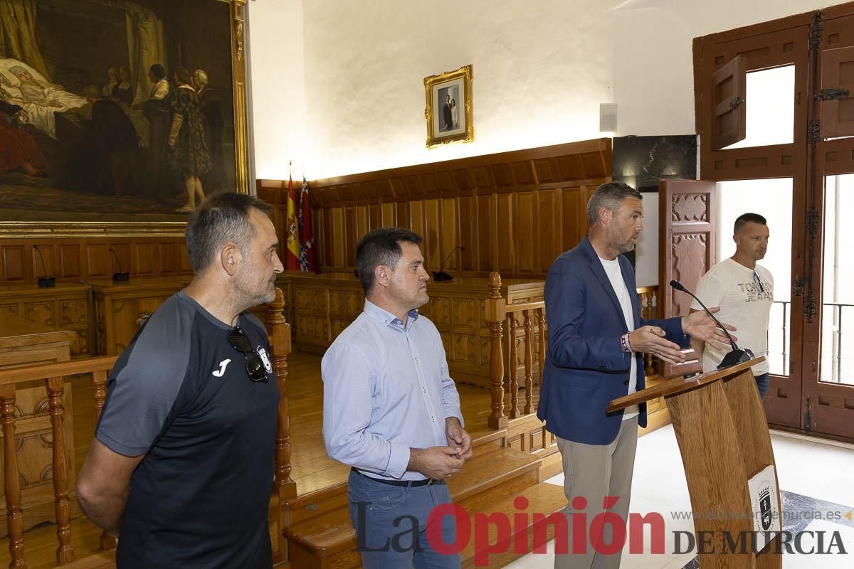 Recepción de los equipos de fútbol de las Escuelas Municipales de Caravaca que han conseguido ascenso