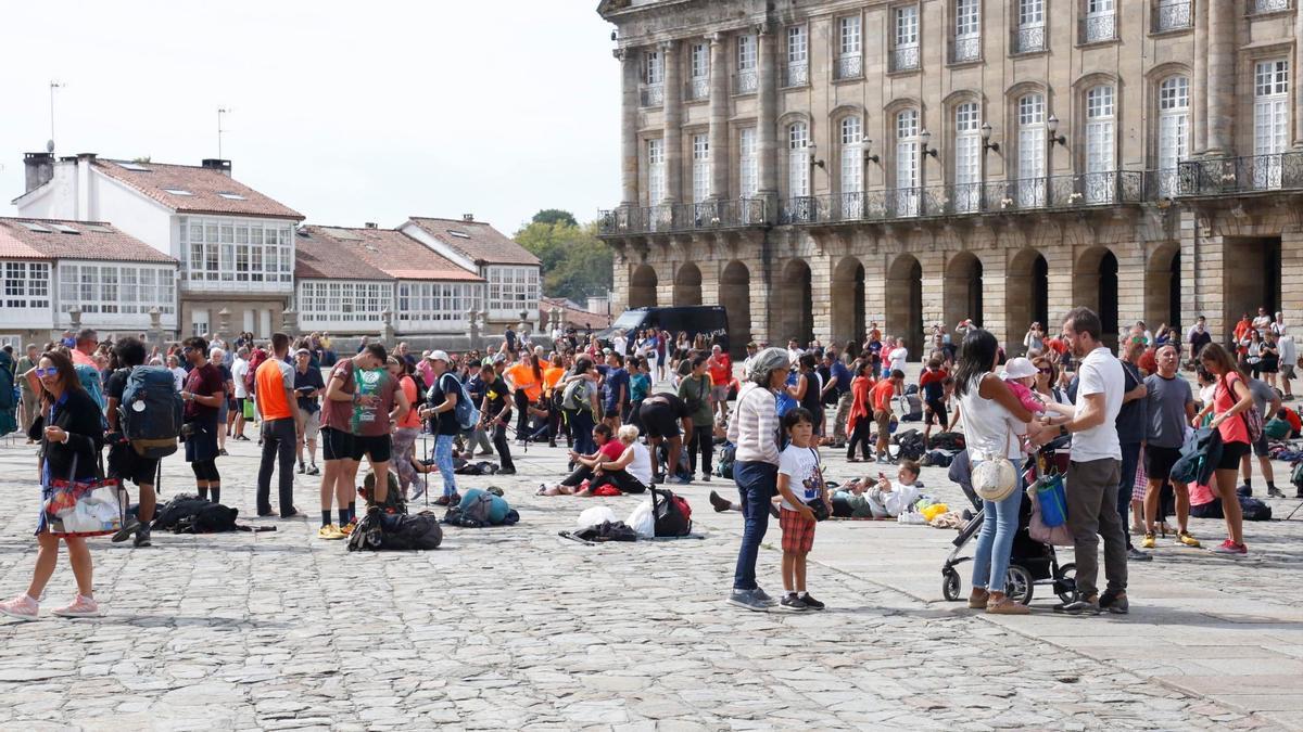 Primera liquidación de la tasa turística: el Ayuntamiento de Santiago convoca al sector hotelero