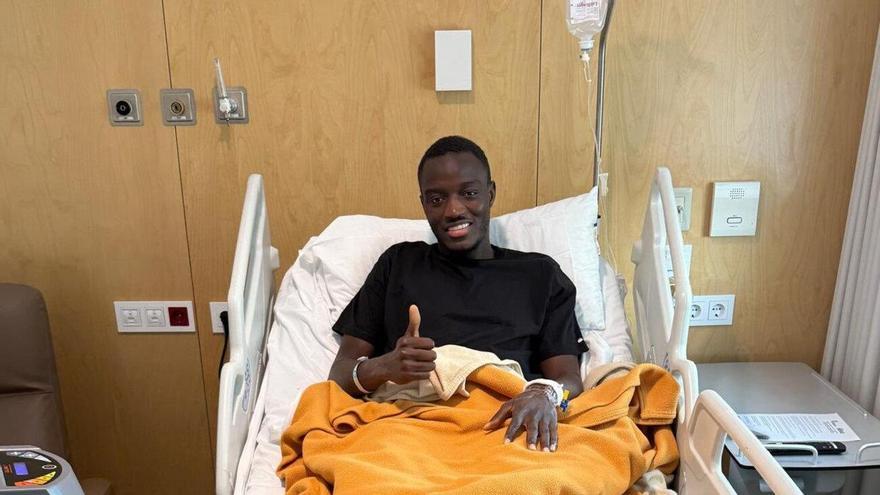 Diakhaby se recupera en el hospital tras la operación