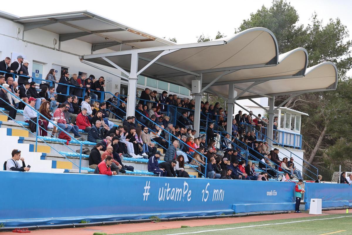 La SD Ibiza cae 1-2 ante el Barbastro, un equipo que llevaba 11 jornadas sin ganar