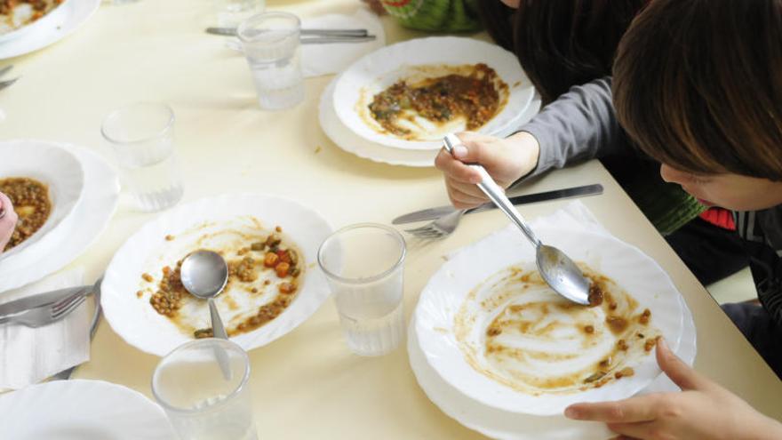 Les famílies de Manresa es mobilitzen per aturar el decret de menjadors escolars