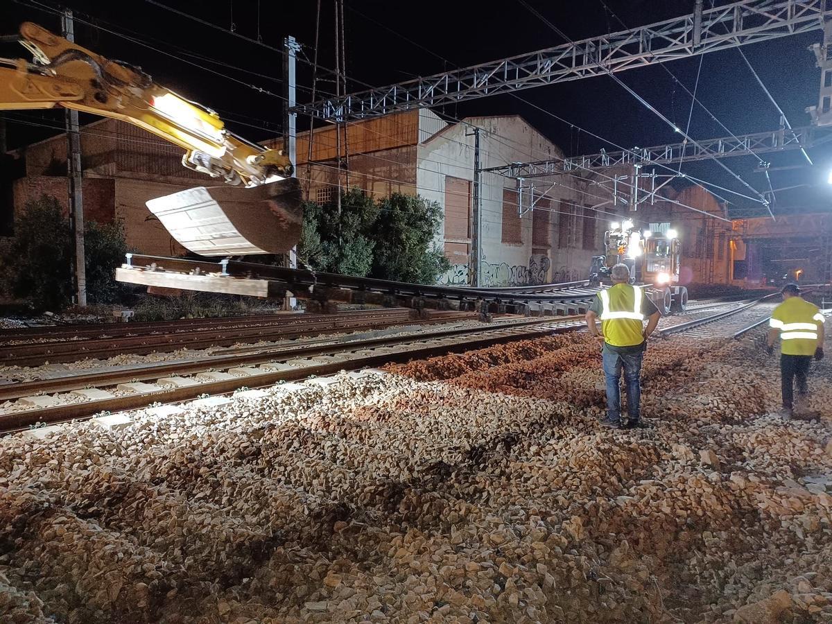 Trabajos de adecuación de vías en el corredor mediterráneo.