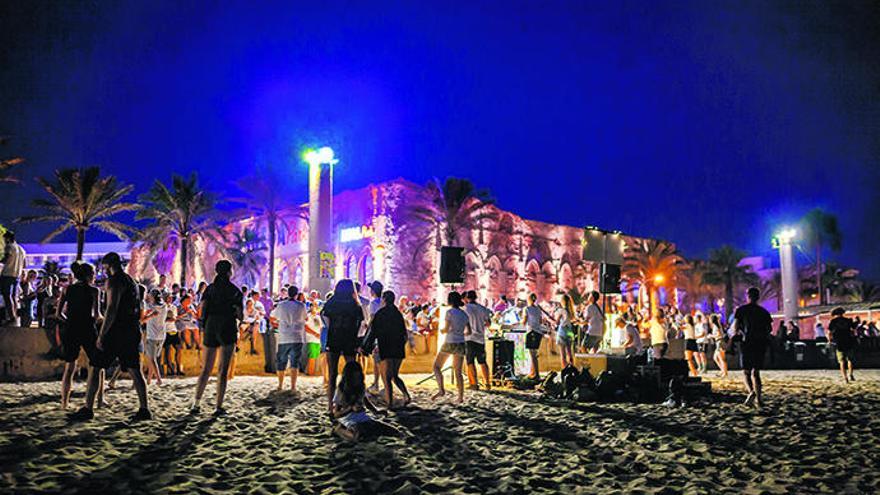 Ein Beach-Gottesdienst am Balneario 5 an der Playa de Palma