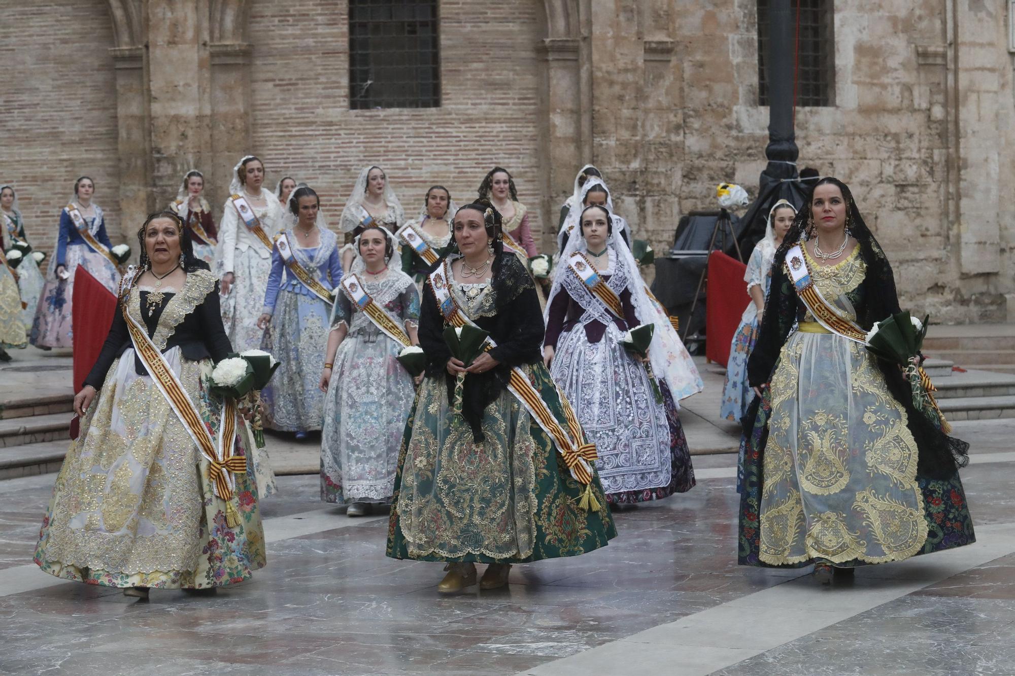 Búscate en el segundo día de ofrenda por la calle de la Paz (entre las 17:00 a las 18:00 horas)