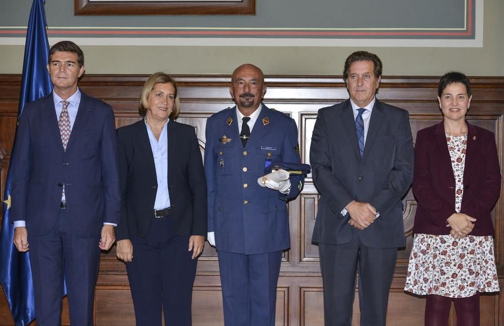 Entrega de medallas al mérito de la protección civil