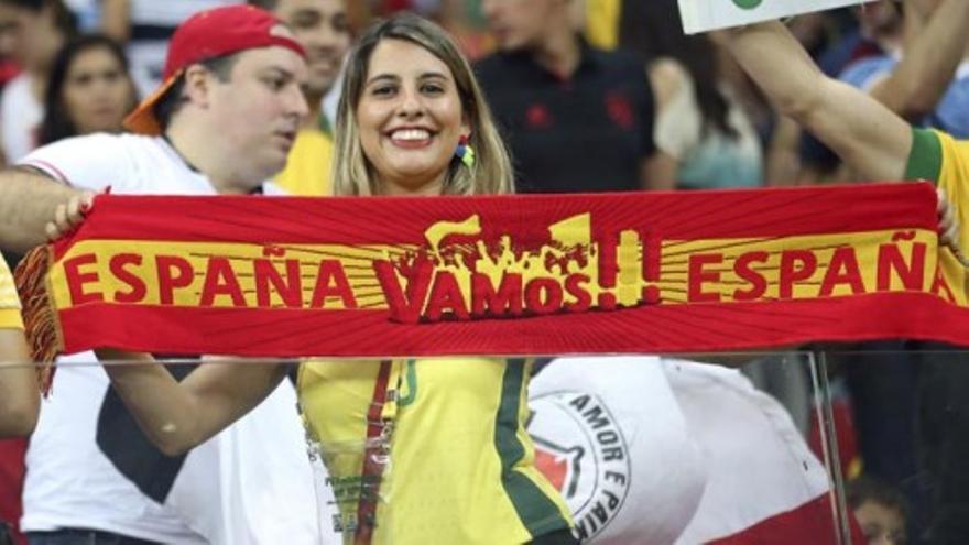 La afición española se prepara para la final con Brasil