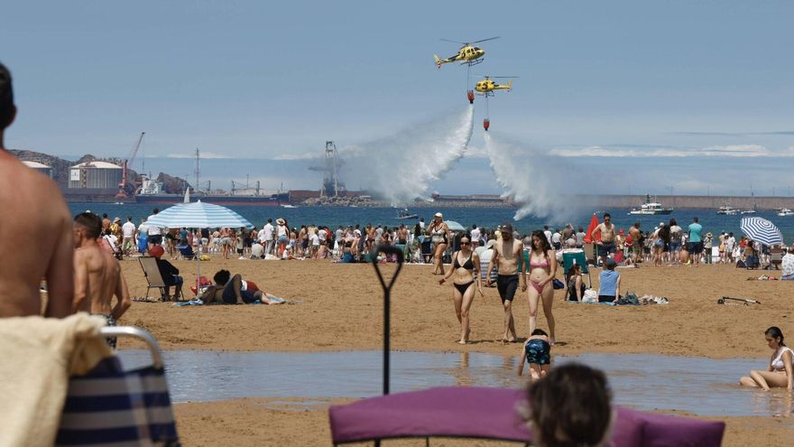 Emergencia en el Festival Aéreo de Gijón: un helicóptero suspende su exhibición en pleno vuelo y se va a un rescate urgente