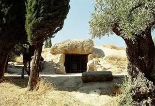 El dolmen de Menga no sigue la trayectoria de salida del sol