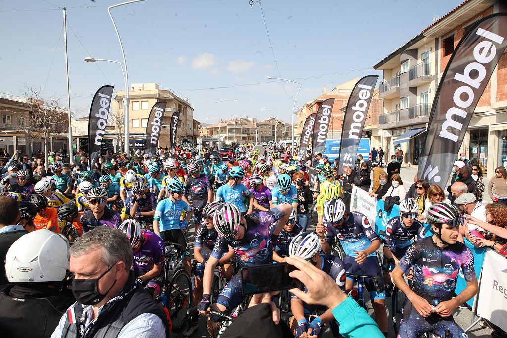 Así ha sido la salida de la Vuelta a Murcia en Fortuna