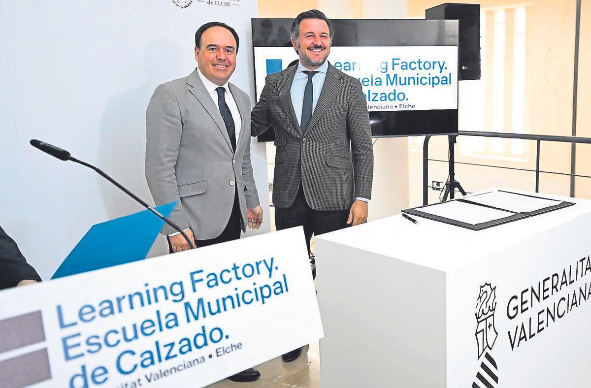 Juanfran Pérez Llorca y Pablo Ruz el pasado lunes, en la visita del jefe del Consell a Elche.