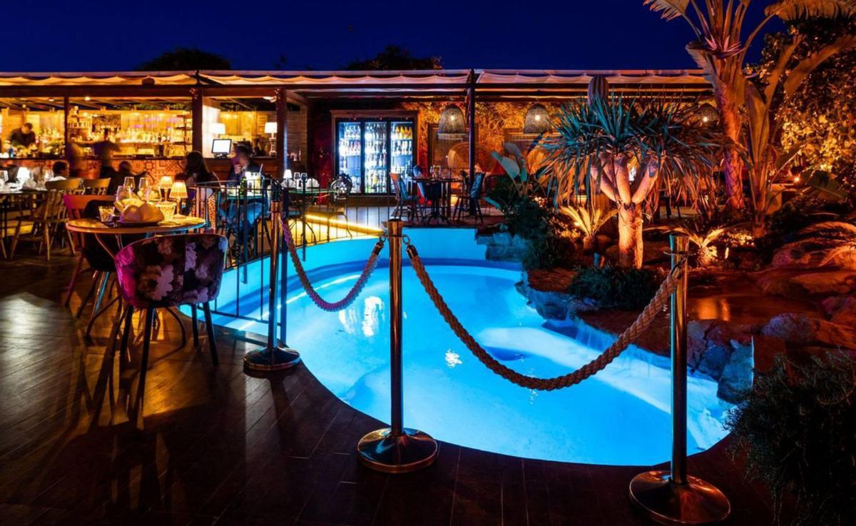 Una terraza espectacular para cenar y alargar la sobremesa.