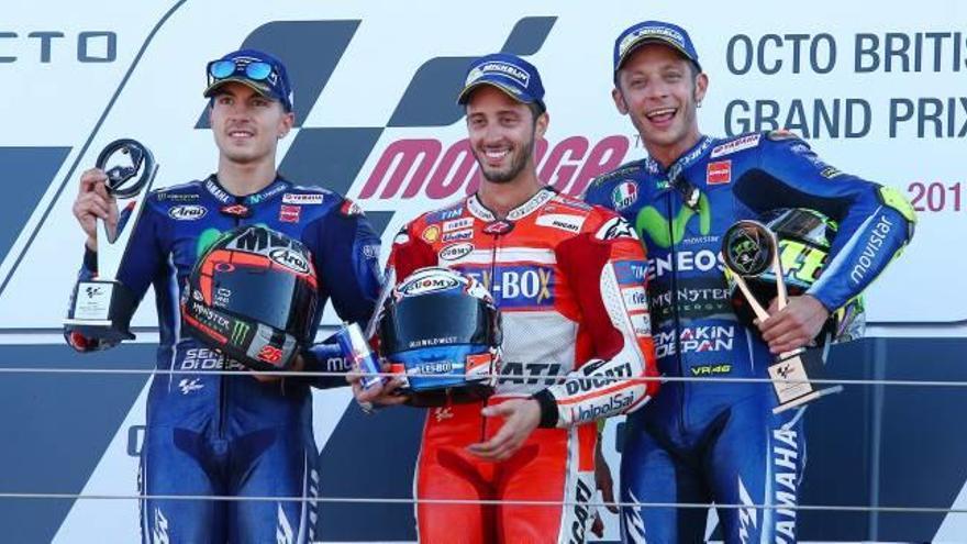 Dovizioso pren el lideratge a Márquez guanyant a Silverstone