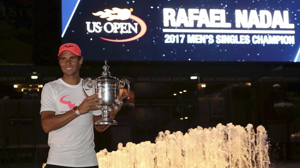 Nadal, con la copa de campeón del US Open