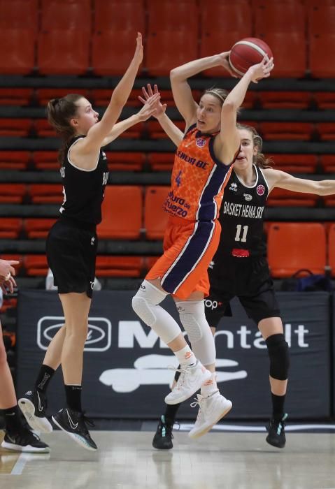 Las mejores imágenes del Valencia Basket - Basket Hema SKW