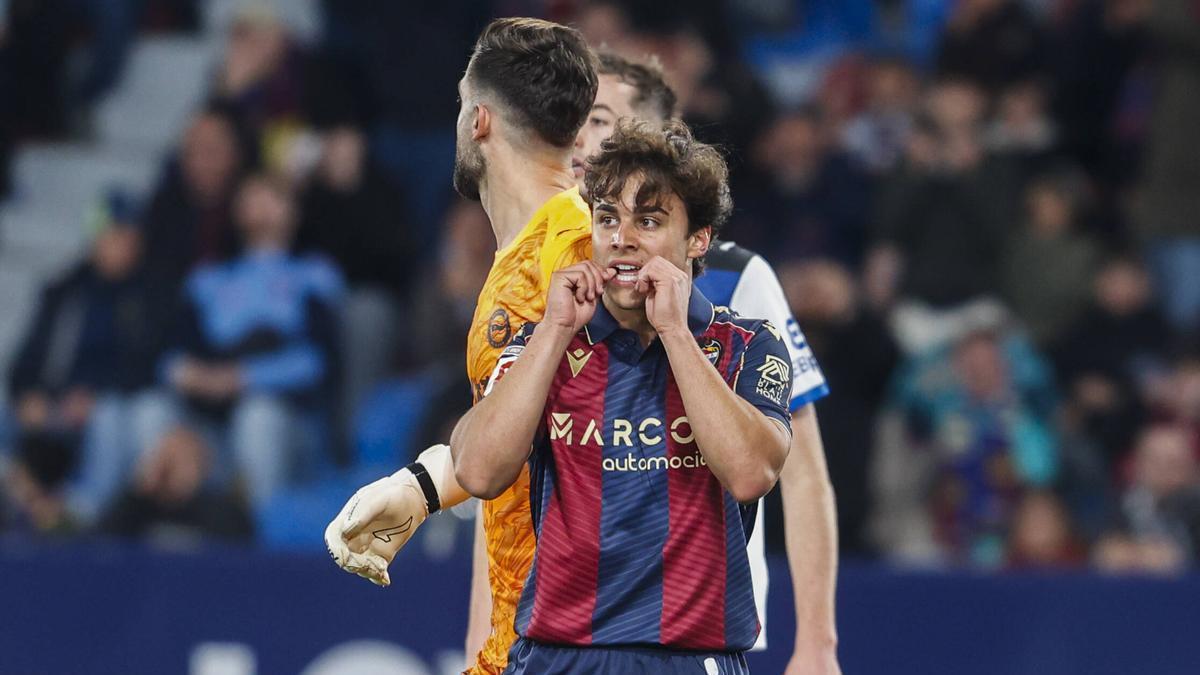 VLC. SPD. Valencia. Levante UD Deportivo Alaves de Liga disputado en el estadio Ciutat de Valencia