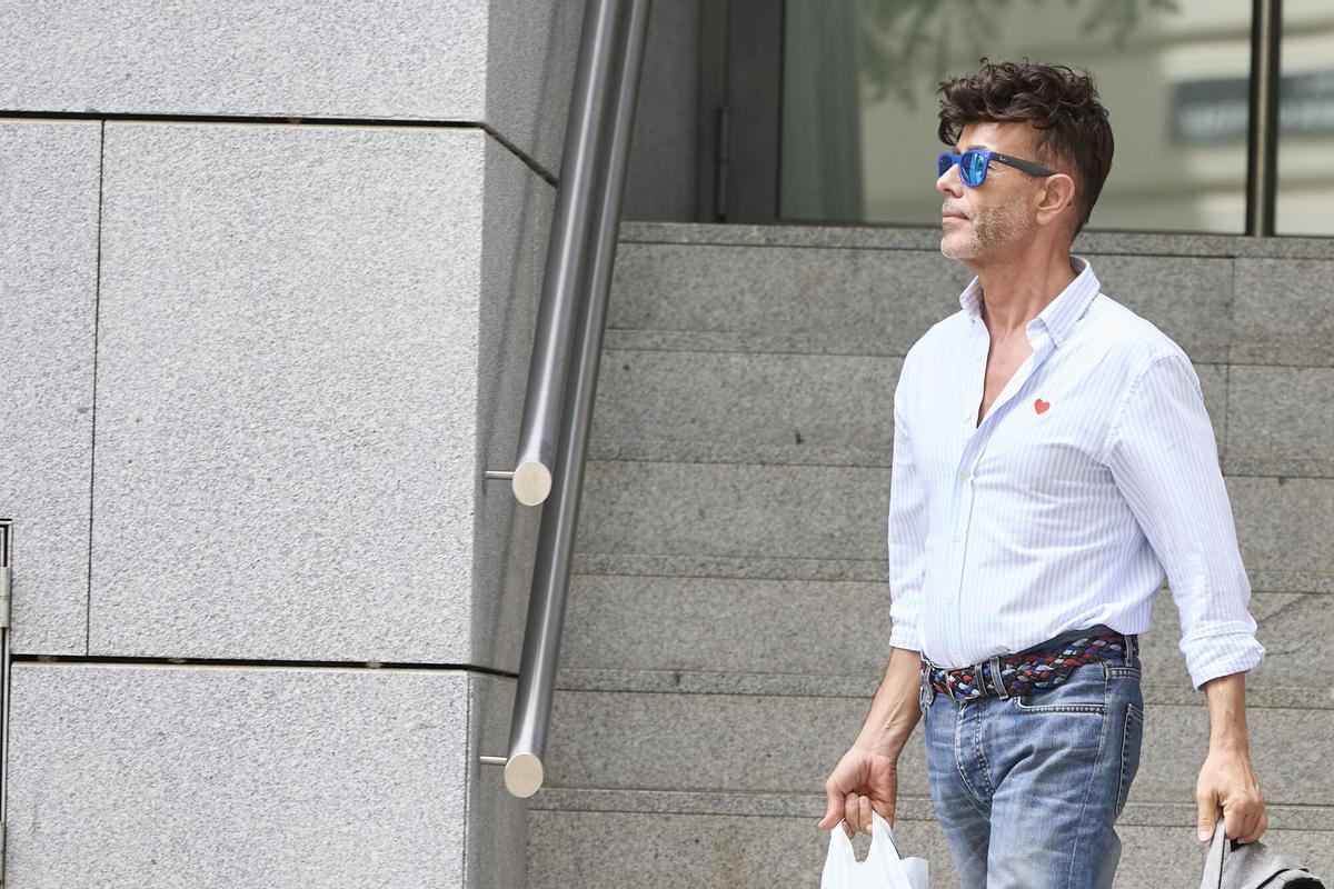 El fiscal jefe de la Audiencia, Jesús Alonso, a su salida de la Audiencia Nacional, a 6 de junio de 2022, en Madrid (España). Jesús Alonso está al frente del cargo de fiscal jefe de la Audiencia Nacional desde 2017 y ha participado en investigaciones como la de Pegasus. 06 JUNIO 2022;FISCAL;AUDIENCIA NACIONAL;JUSTICIA;JUICIO;INVESTIGACIONES;JUZGADO Jesús Hellín / Europa Press 06/06/2022. JESÚS ALONSO;Jesús Hellín