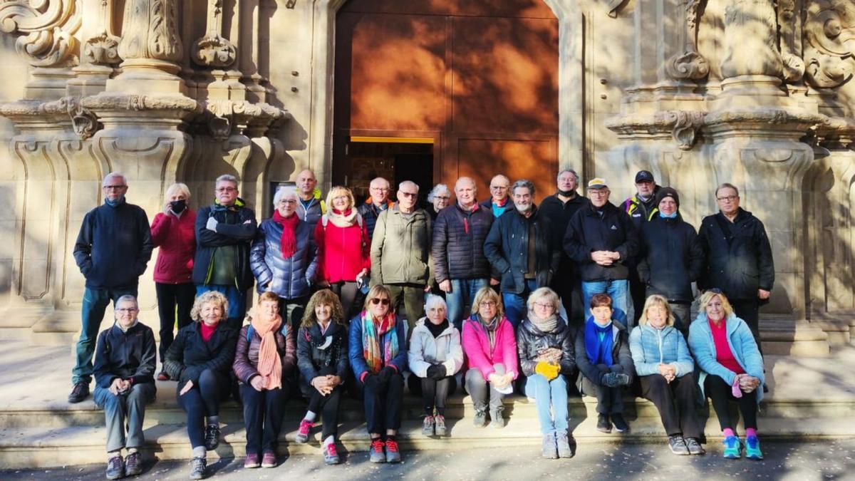 Caminada del Casal de la Gent Gran de Sant Joan fins a la Cova de Sant Ignasi | ARXIU PARTICULAR