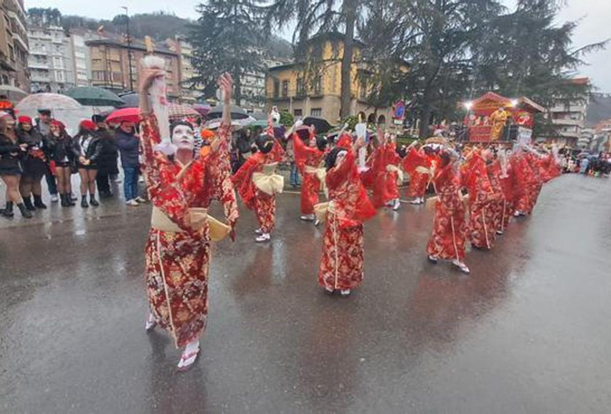 Lena ya espera la llegada de su Antroxu