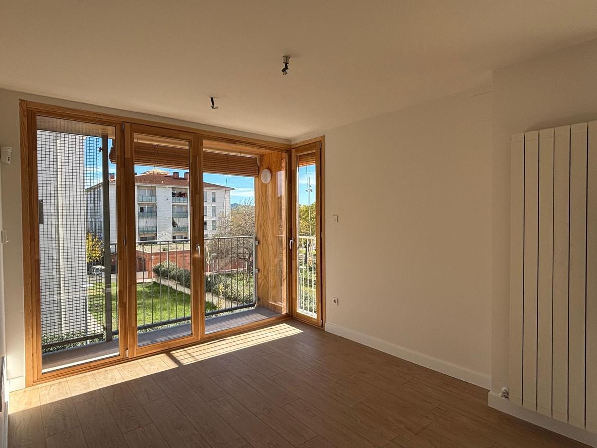 Un dels pisos ubicats al carrer Joan Serra Constansó vist des de dins