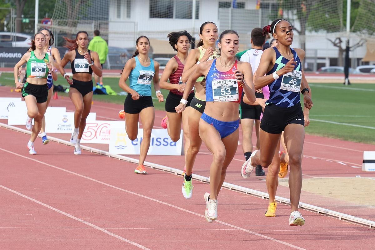 La carrera de 800 metros femenina