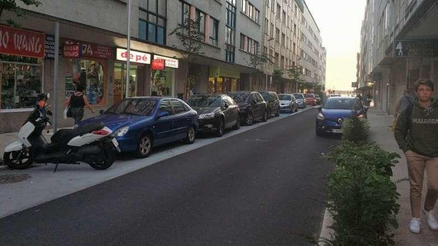 La calle Marqués de Quintanar, una de las afectadas por la ampliación de la zona azul. // FdV