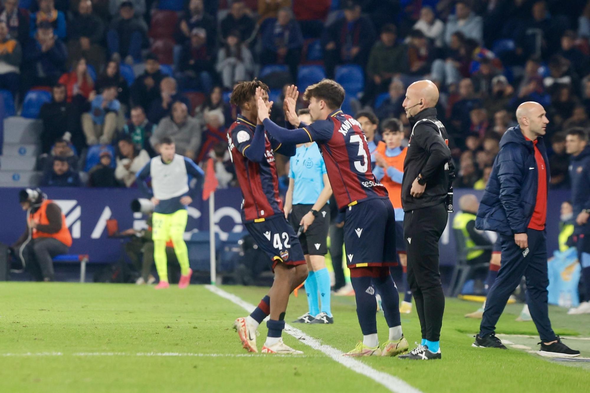 Partido de Copa del REy entre el Levante UD y el SD Amorebieta en imágenes