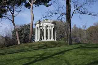 El Capricho: un paseo por el parque con más jardineros por metro cuadrado de Madrid