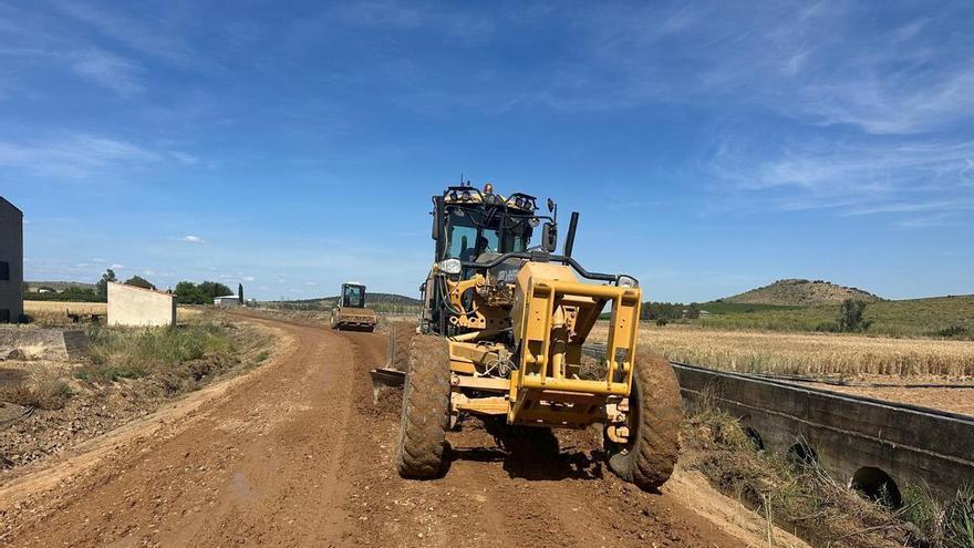 El Canal de Orellana abre el plazo de ofertas para mejorar 300 kilómetros de caminos