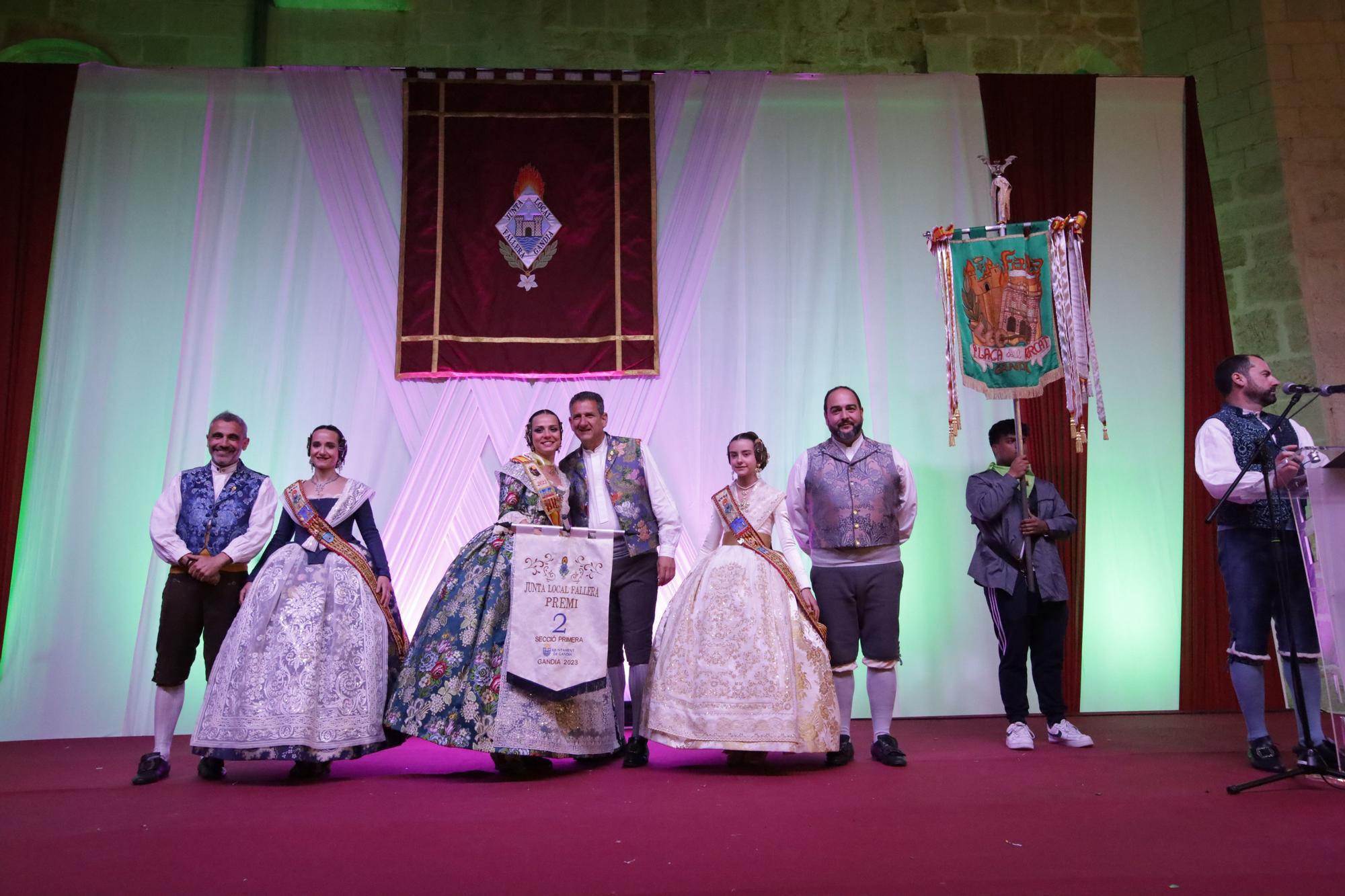 Todas las fotos de la entrega de premios falleros de Gandia