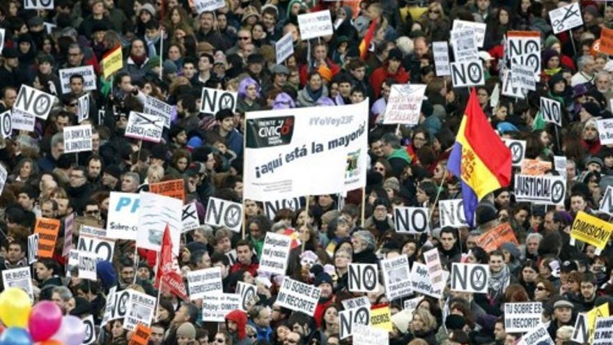 España sale a la calle contra los recortes