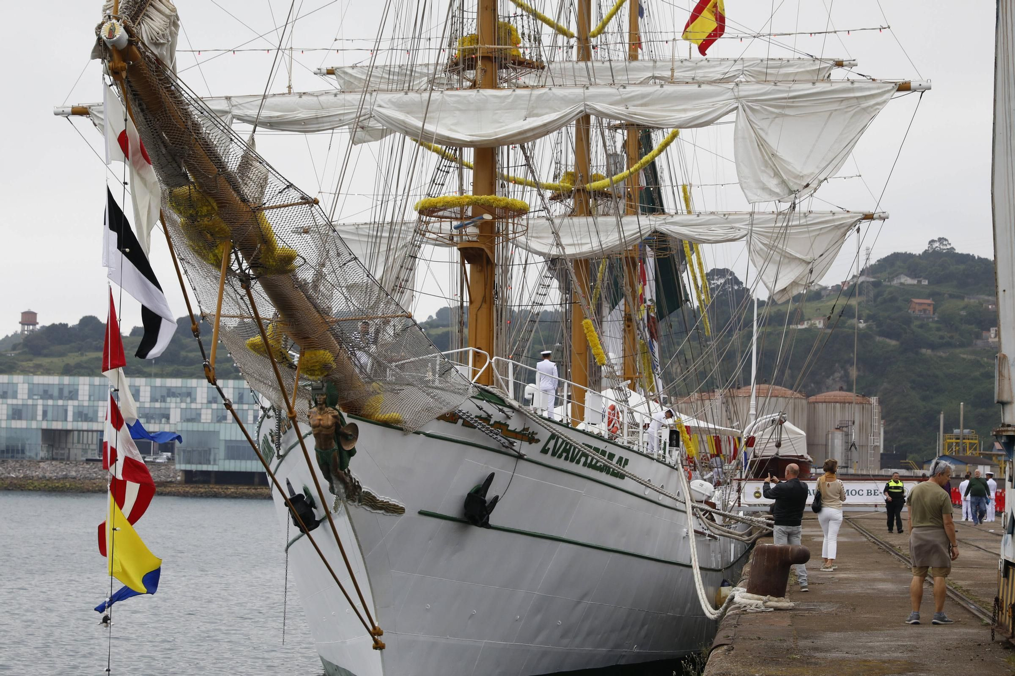 En imágenes: Así es el «Cuauhtémoc», el imponente barco de México que acaba de llegar a Gijón