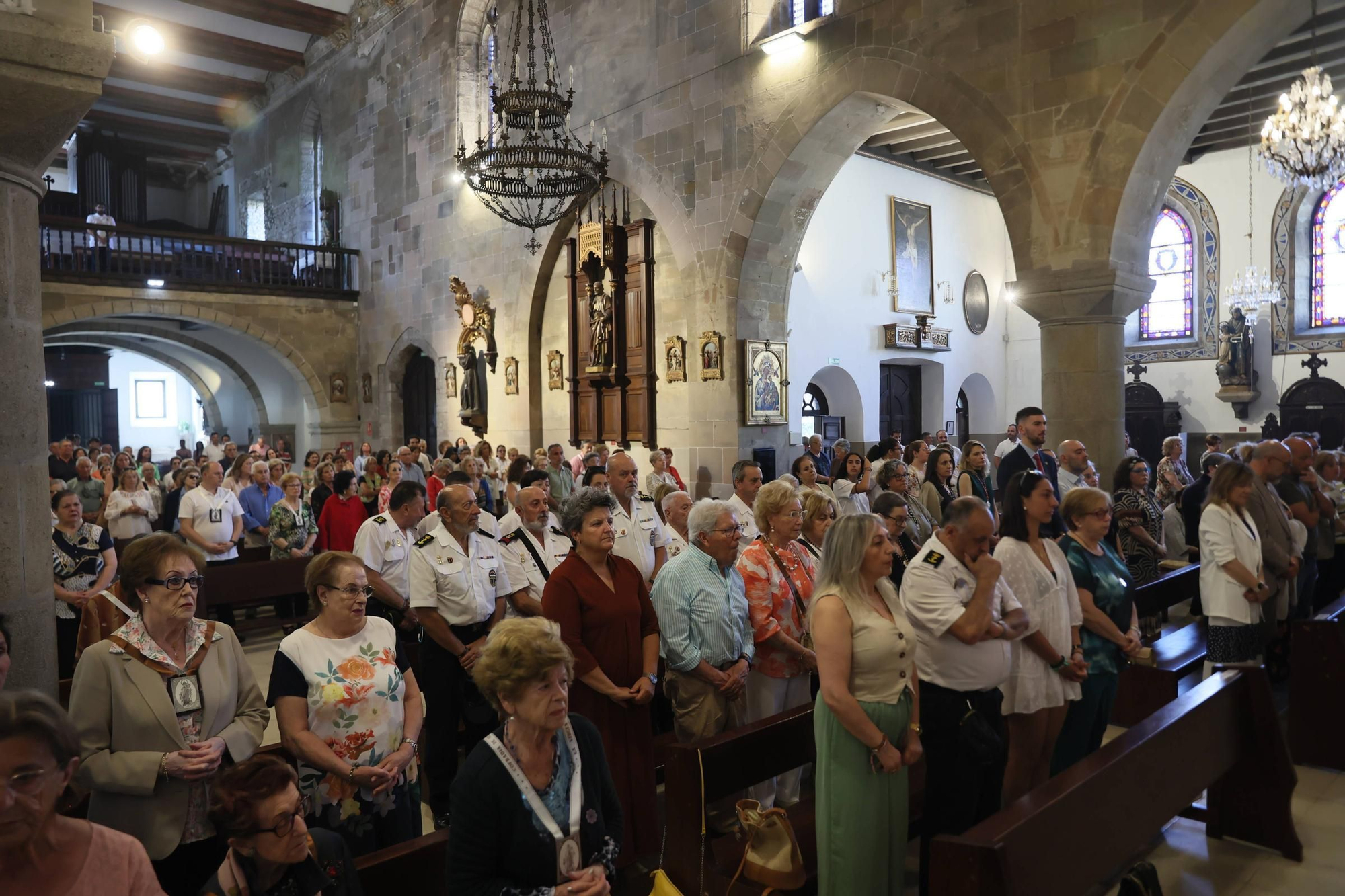 EN IMÁGENES: La procesión del Carmen en Avilés