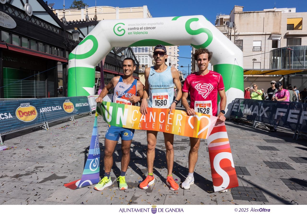 Gandia bate récords de solidaridad en la RunCáncer 2025