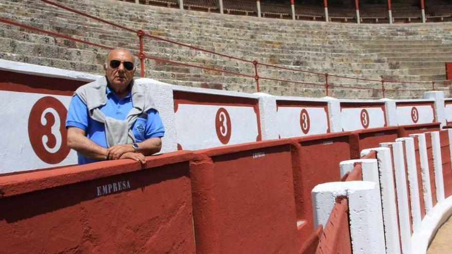 Carlos Zúñiga, el empresario del coso zamorano, visitó ayer la plaza, que ha sido sometida a un serio remozado y &quot;lavado de cara&quot;.