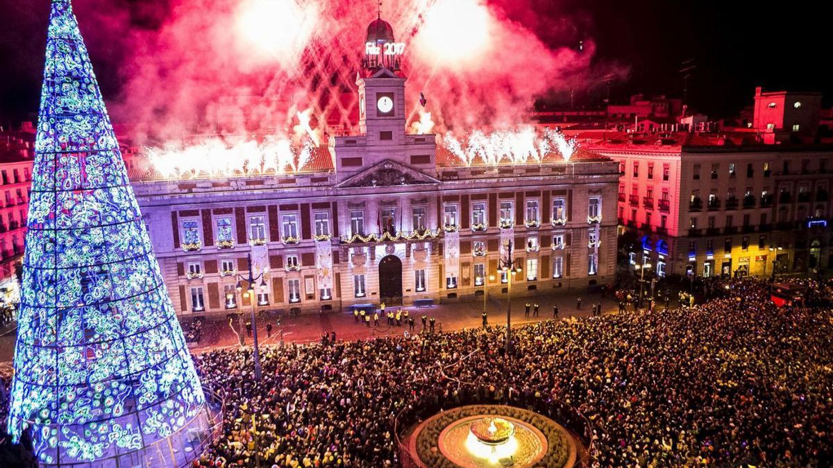 Ayuso manté les campanades de Cap d’Any a la Puerta del Sol | EFE