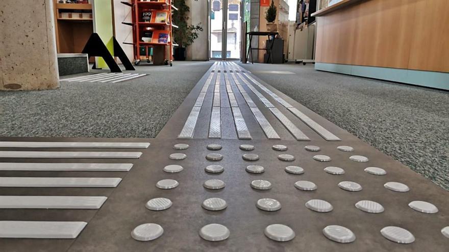 La biblioteca Ramon Bordas Estragués fa passes per ser un espai més