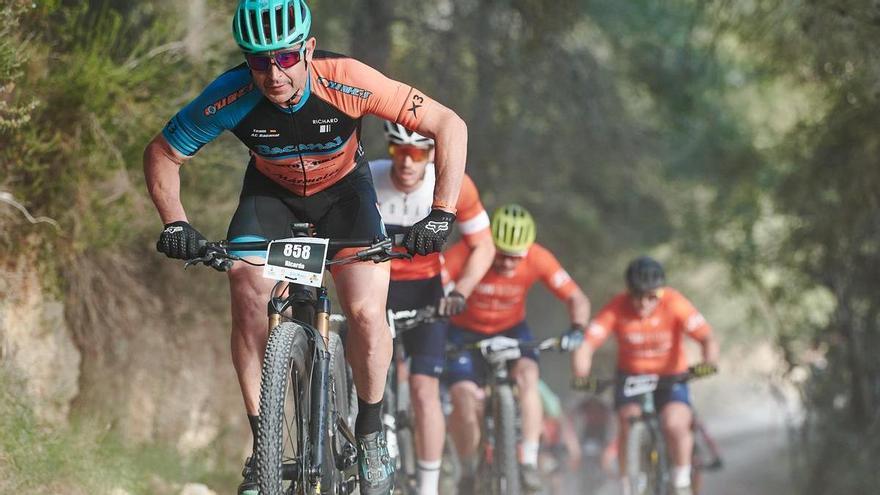 Uno de los mejores escaladores de mountain bike del mundo confirma su presencia en la Vuelta a Ibiza MTB