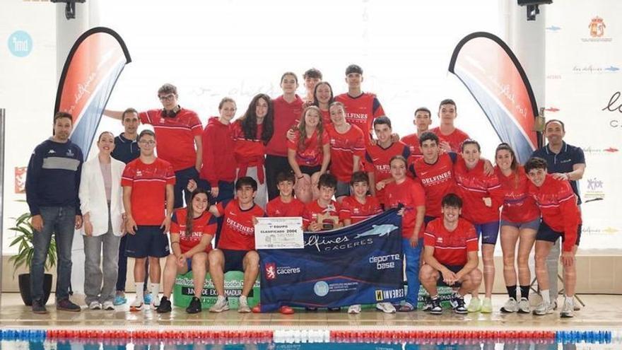 Fotogalería | El Torneo de Natación Cáceres Patrimonio de la Humanidad, en imágenes