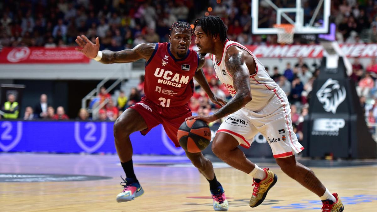 Dylan Ennis, del UCAM Murcia, durante el encuentro en el Palacio.